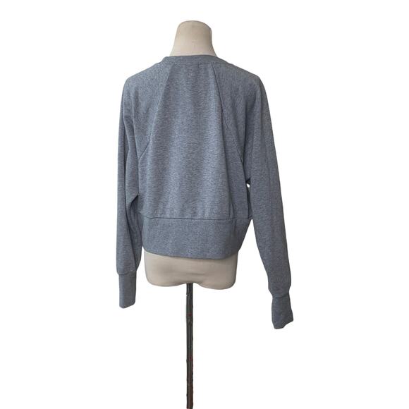Nike gray cropped long sleeves sweatshirt size small - Picture 2 of 7
